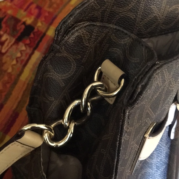 ❤️NWOT Calvin Klein cross body bag - Picture 3 of 8